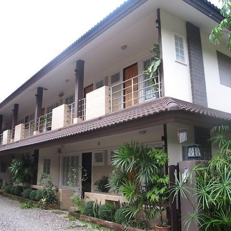 Отель M&J House Чианграй Экстерьер фото